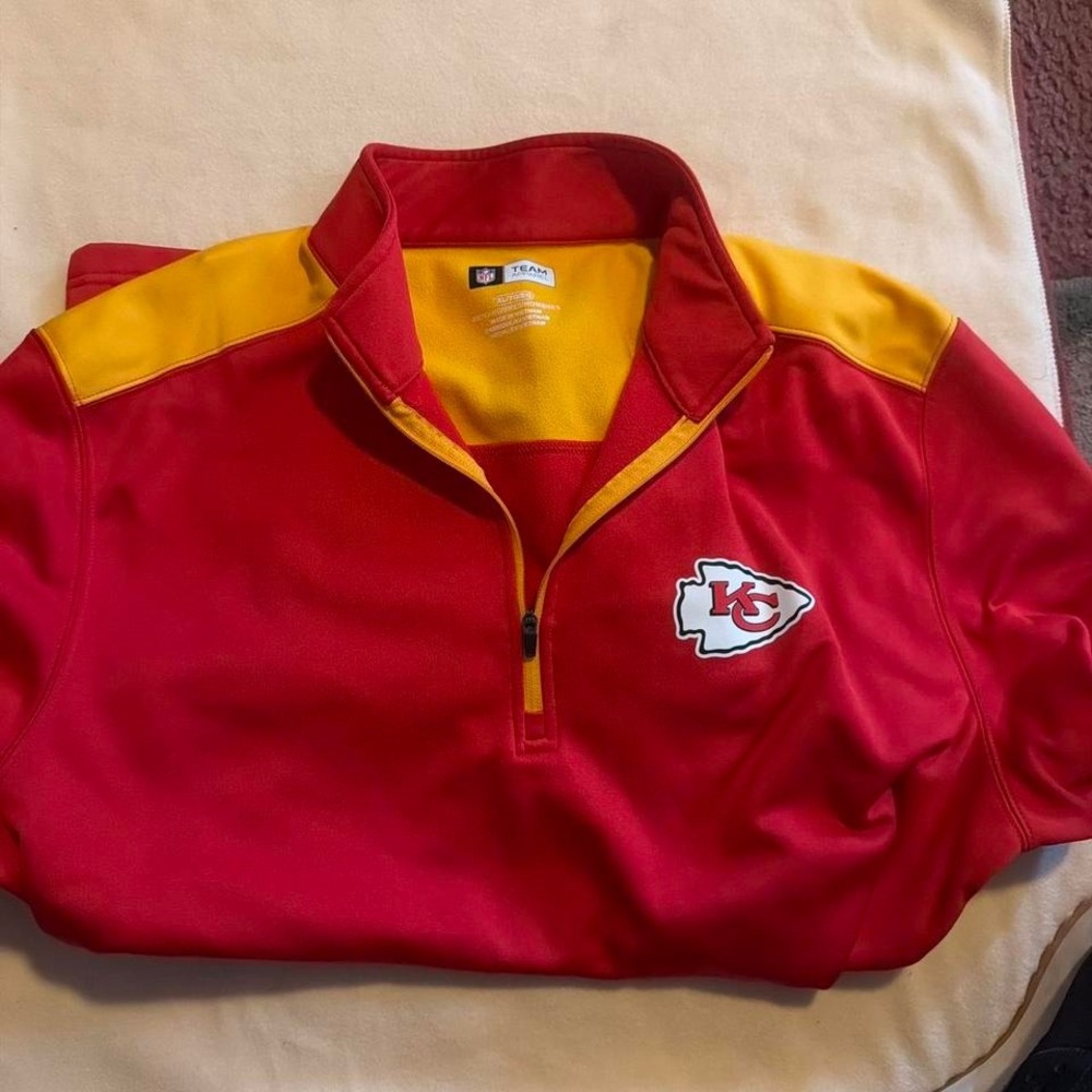 NFL‎ Team Apparel Kansas City Chiefs Mens XL Quarter Zip Pullover Red Gold Logo